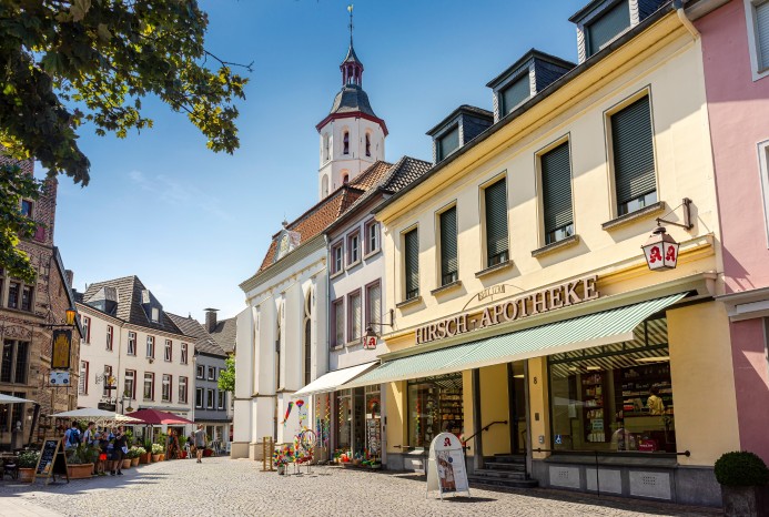 Hirsch-Apotheke